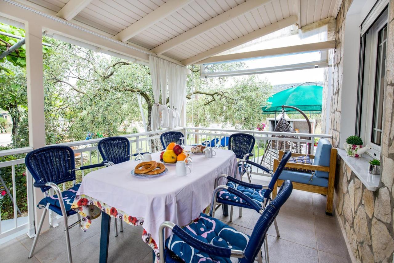 Kiriakos Holiday Home อัสตริส ภายนอก รูปภาพ